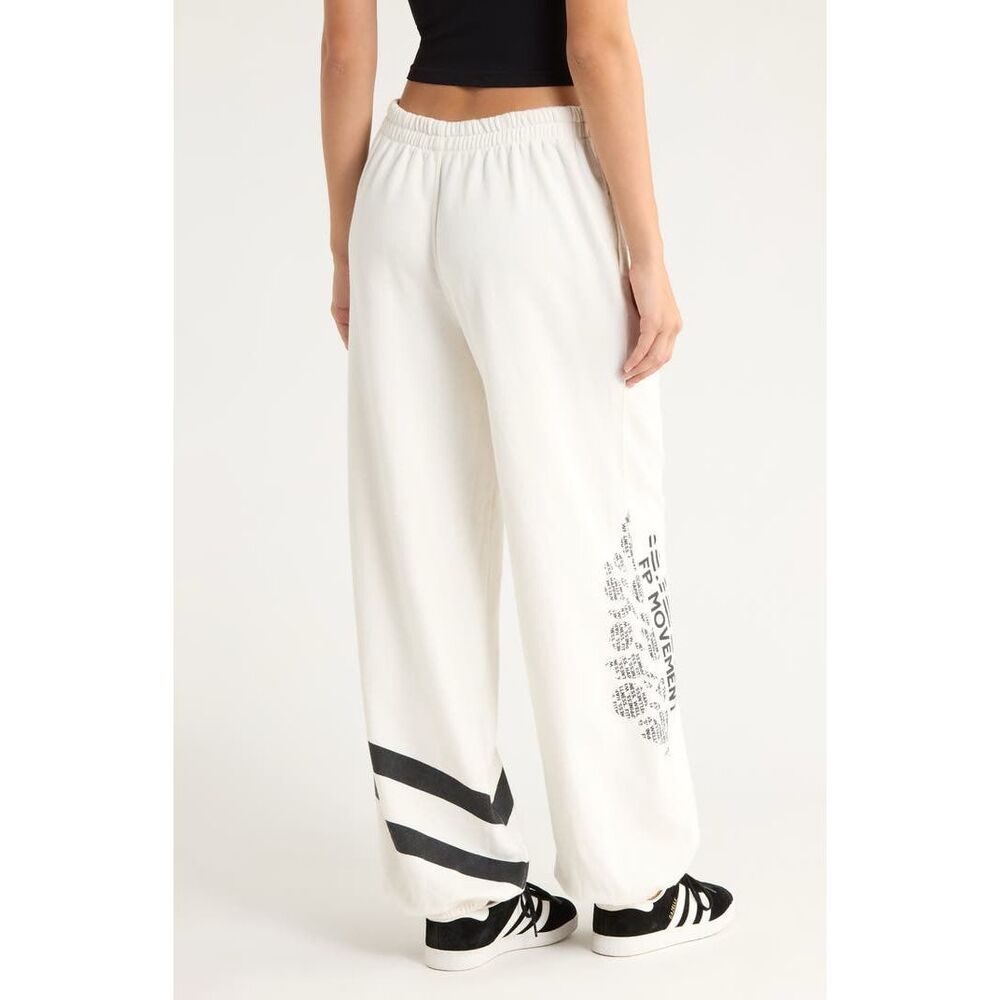 Free People Movement NWT All Star Oversize Slouchy Logo Graphic Jogger Pants Ivo - Picture 2 of 9